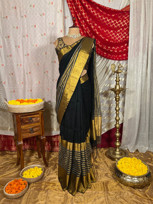 Suhasini - Black