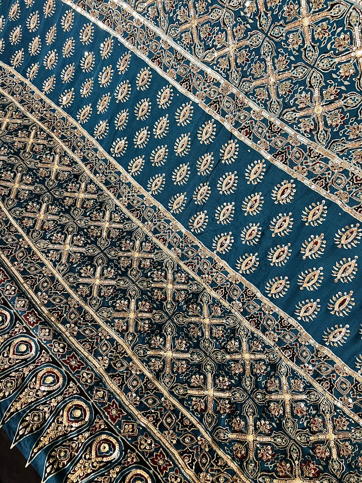 GREEN ROYALE BANDHANI - Pure Modal Bandhani Ajrakh Hand Embroidered Saree