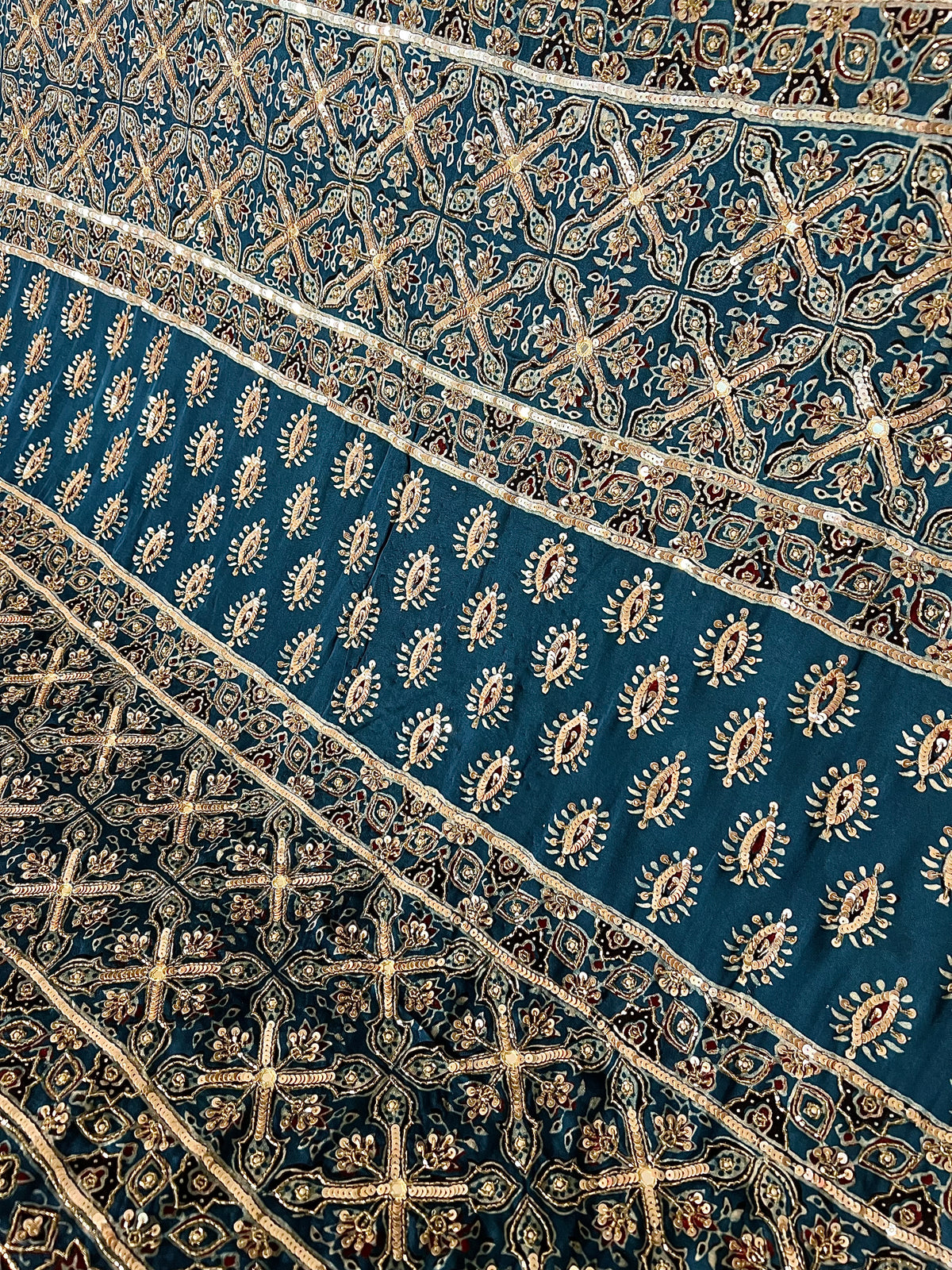 GREEN ROYALE BANDHANI - Pure Modal Bandhani Ajrakh Hand Embroidered Saree